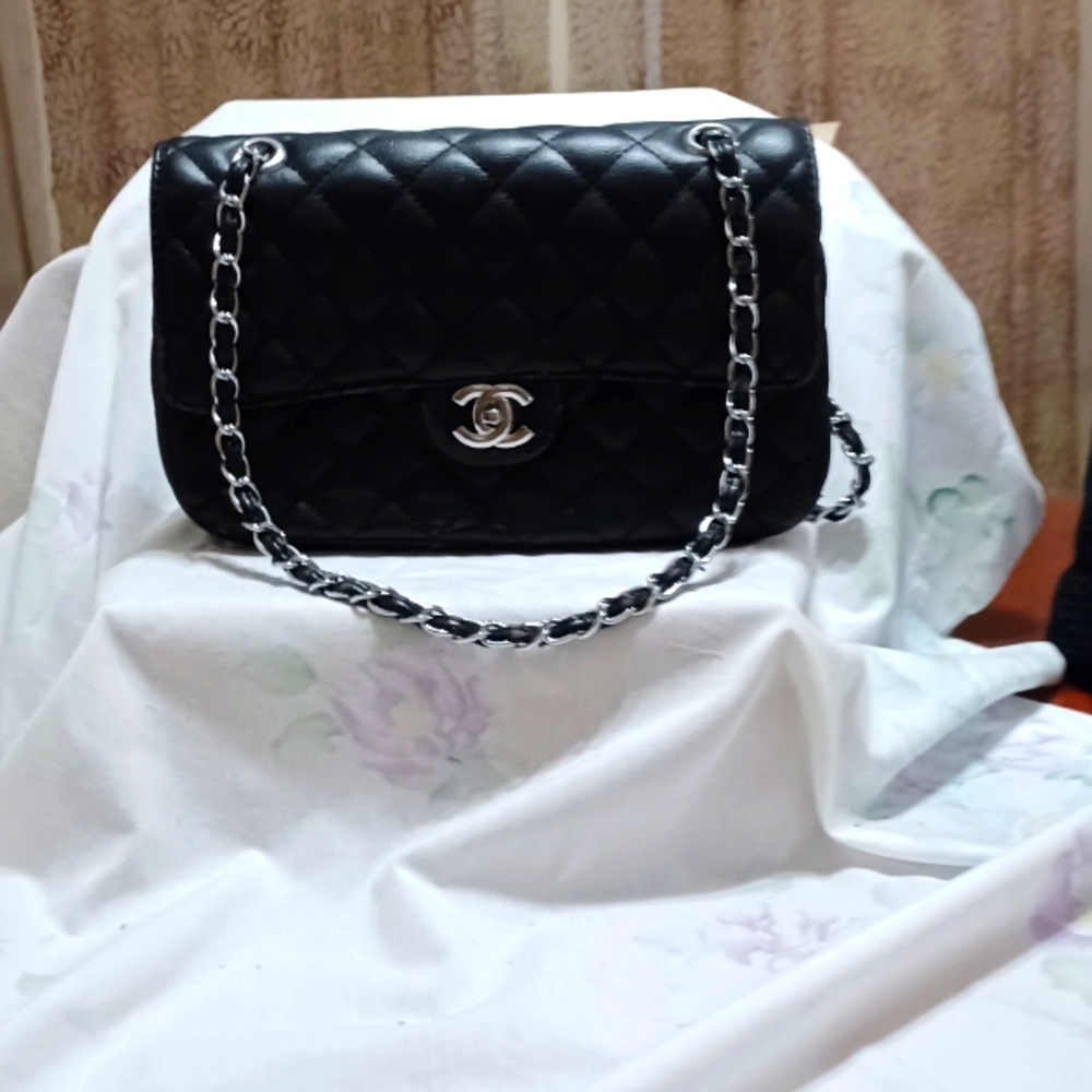 Women's handbags